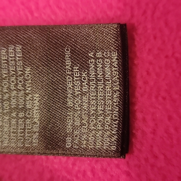 The North Face- size medium jacket - Picture 7 of 7